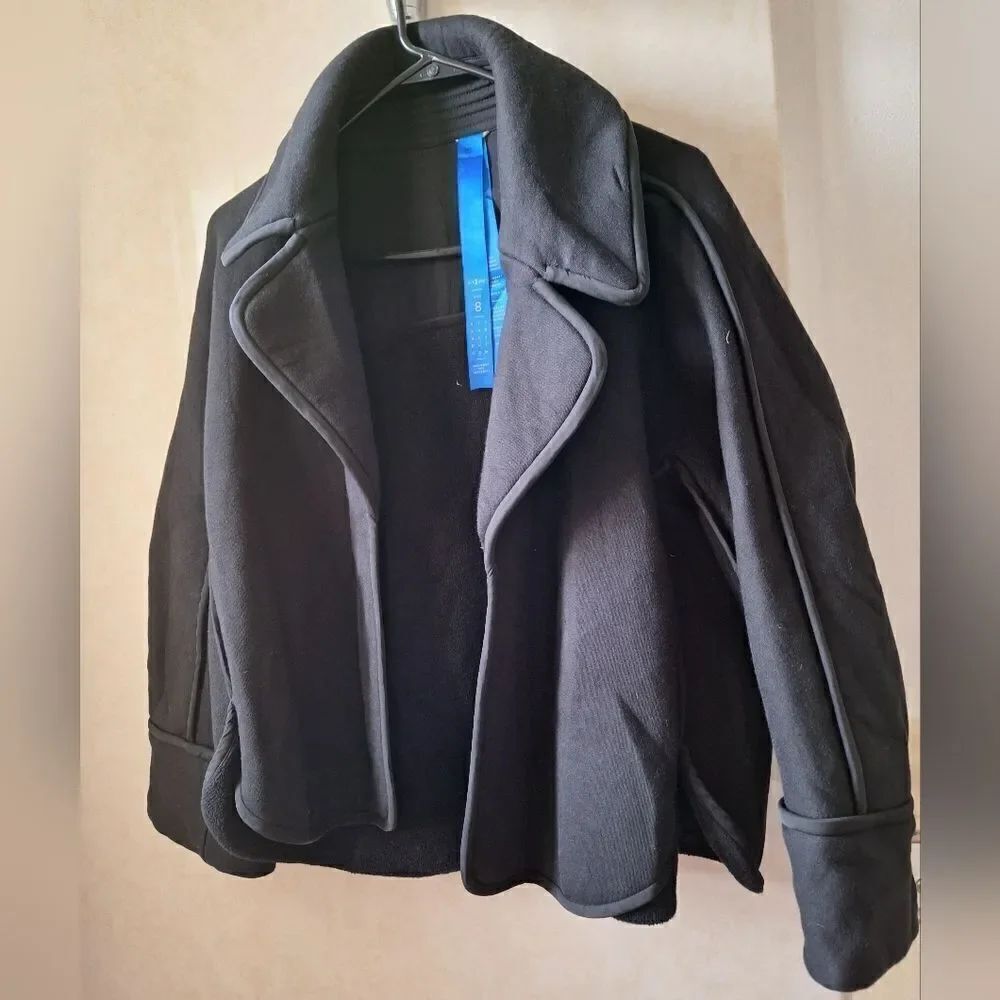 Sz 8 Kit and Ace Concordia Lululemon Cashmere Silk blend Black jacket